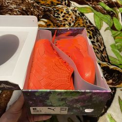 MB.01 “Red Blast” SZ10