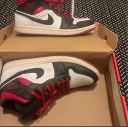 Air Jordan 1 Mid Black Red White Sneakers