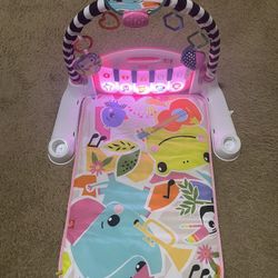 Fisher-Price Baby Playmat Glow and Grow Kick & Play Piano Gym,