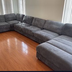 Sectional Set