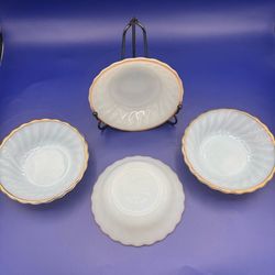 Vtg Anchor Hocking Suburbia Milk Glass Berry Bowls
