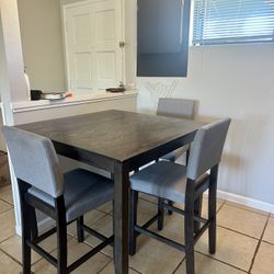 $80 OBO (Counter Height Dining Table + 3 Chairs – Living Spaces)