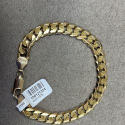Gold Cuban Bracelet 