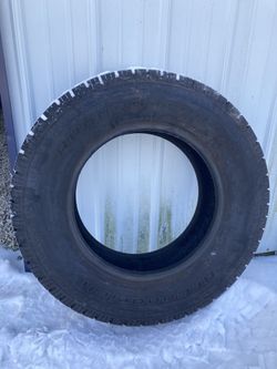 BF Goodrich Rugged Trail T/A LT245/75R17 Like New