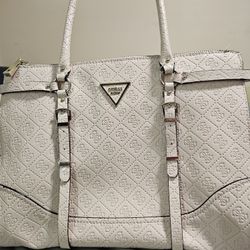 Guess Purse, Large, Comes With Original Cloth Bag. Looks Brand New. 