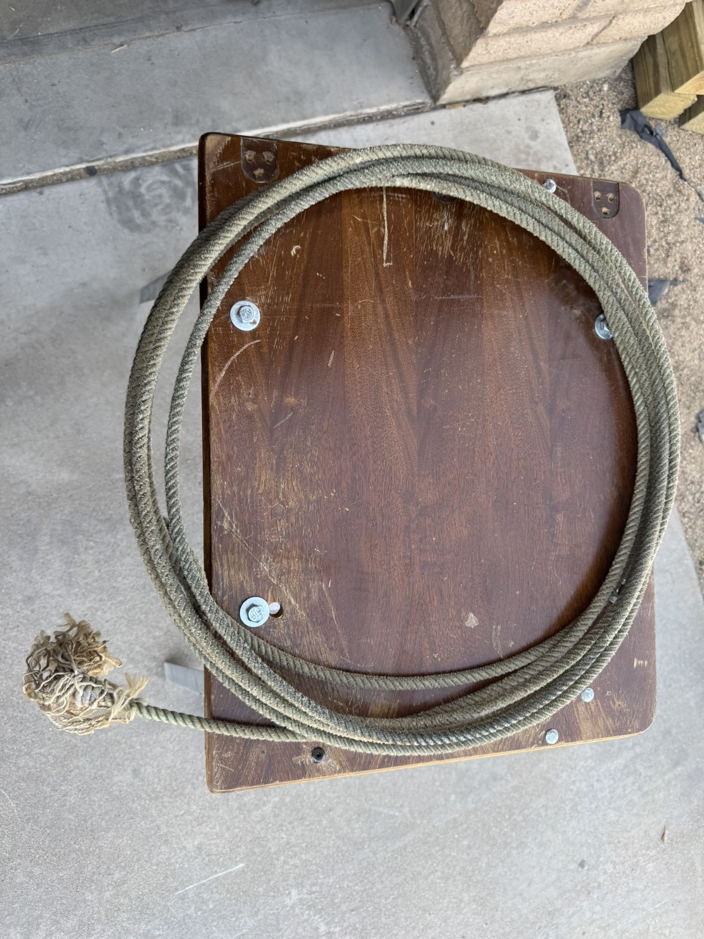 Saddle Stand With Rope