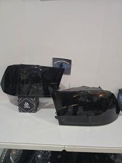 Dodge Ram 2009-2018 Headlights