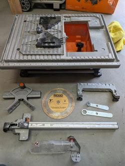 RIDGID 6.5 Amp 7 in. Blade Corded Tabletop Wet Tile Saw