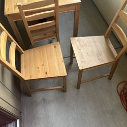 Chairs (set of 2) 