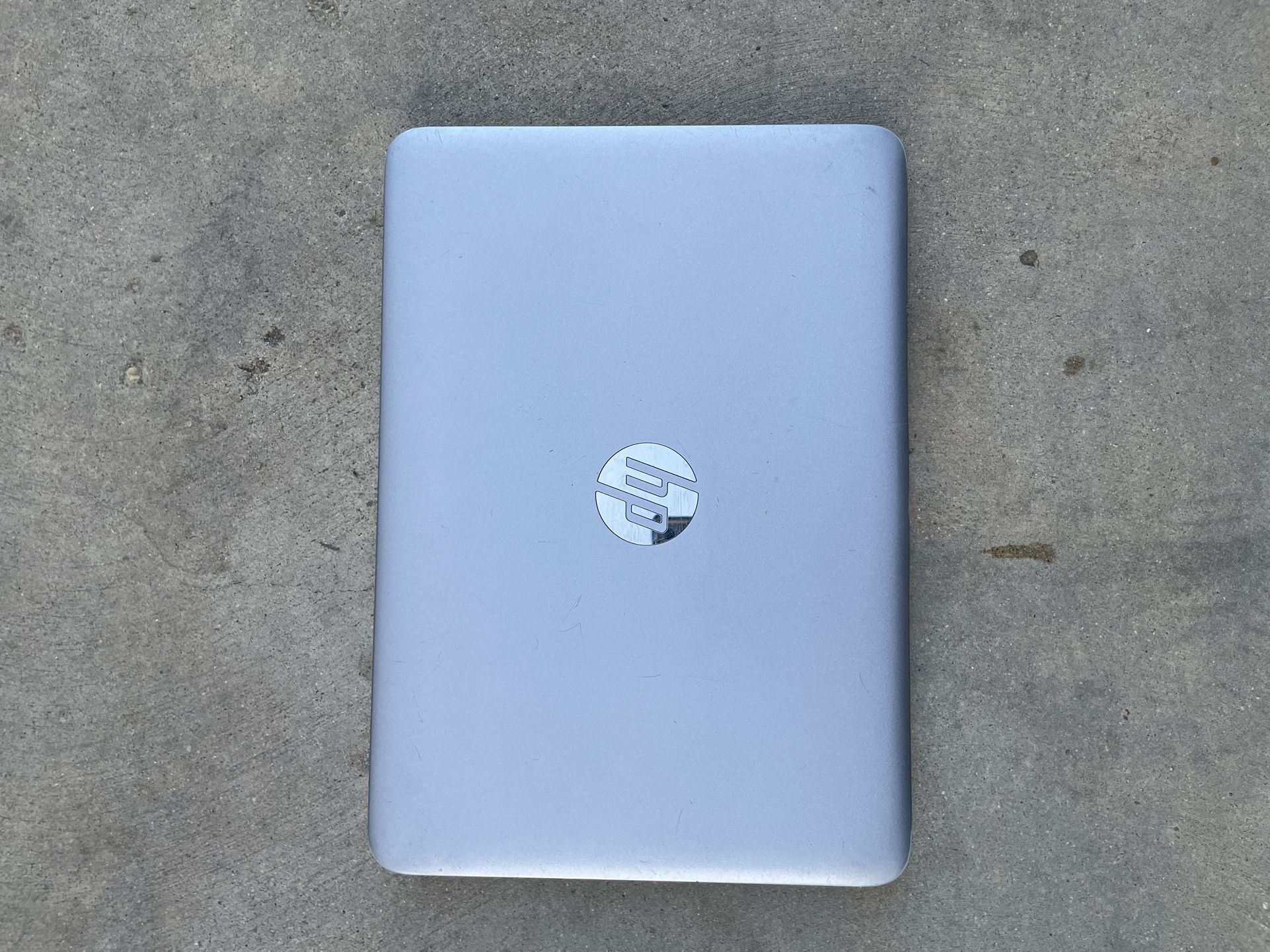 HP Elite Book Selling For (PARTS)
