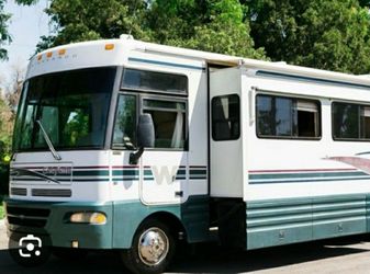2000 Winnebago Chieftain