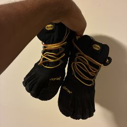 Five Finger Shows For Sale 
