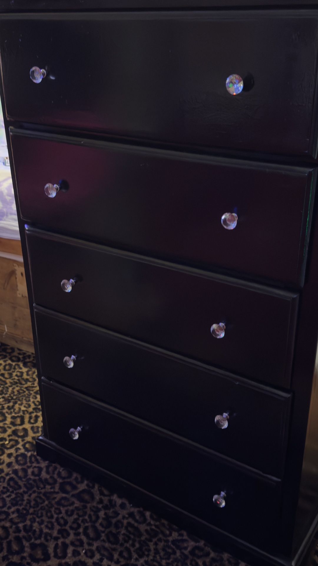 Black 5 Drawer Crystal Knob Dresser