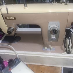 RICCAR vintage sewing machine