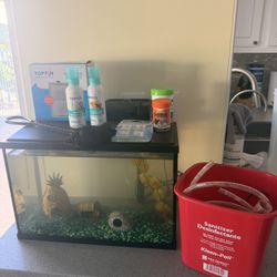 Small Fish Tank With Accessories 