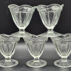 Anchor Hocking Tulip Sundae, Low Sherbet, Yogurt, Dessert Fountainware Glass - 1970s Vintage