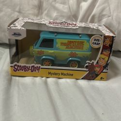Scooby-Doo  Mystery Machine 
