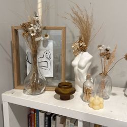 Interior Decor (vases, dried flowers, Frame, Candle)
