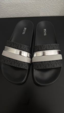 Michael Kors slides size 7 women’s