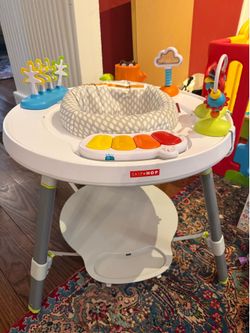 Skip Hop Explore and more Baby activity center