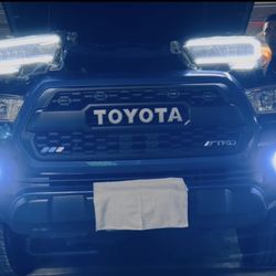 TRD PRO HEADLIGHTD 16-23