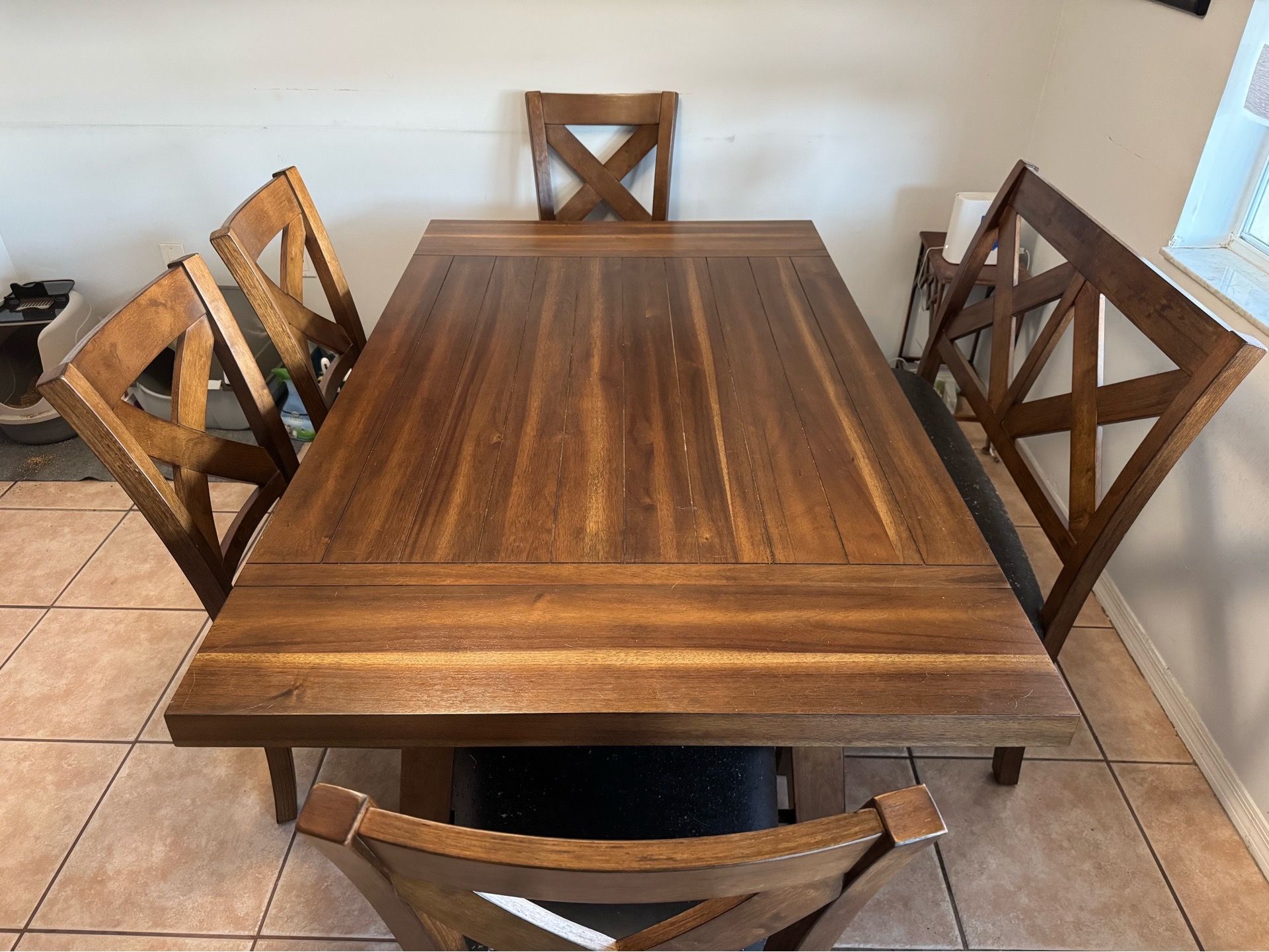 Dinning room table 6 seats with extention bought in rooms to go