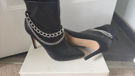 New BCBG high heel boots size 7