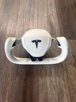 Tesla White Yoke Steering Wheel + White Airbag Cover