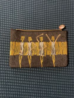 Ipsy makeup clutch