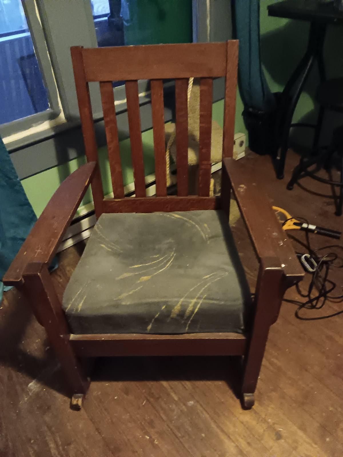 Antique Rocking chair