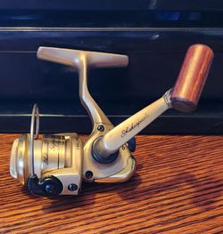 Shakespeare Sigma 200 Spinning Fishing Reel