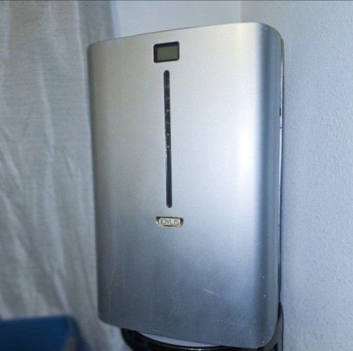 Idylis 12,000 BTU Portable Air Conditioner and Humidifier, Model 416710