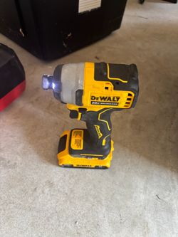 DeWalt 20V Brushless Impact Driver with Battery
