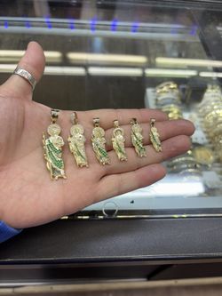 14k San Judas Pendent 💥 We Buy Gold & Silver 