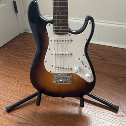 Squier by Fender Mini Stratocaster Electric Guitar Brown Sunburst