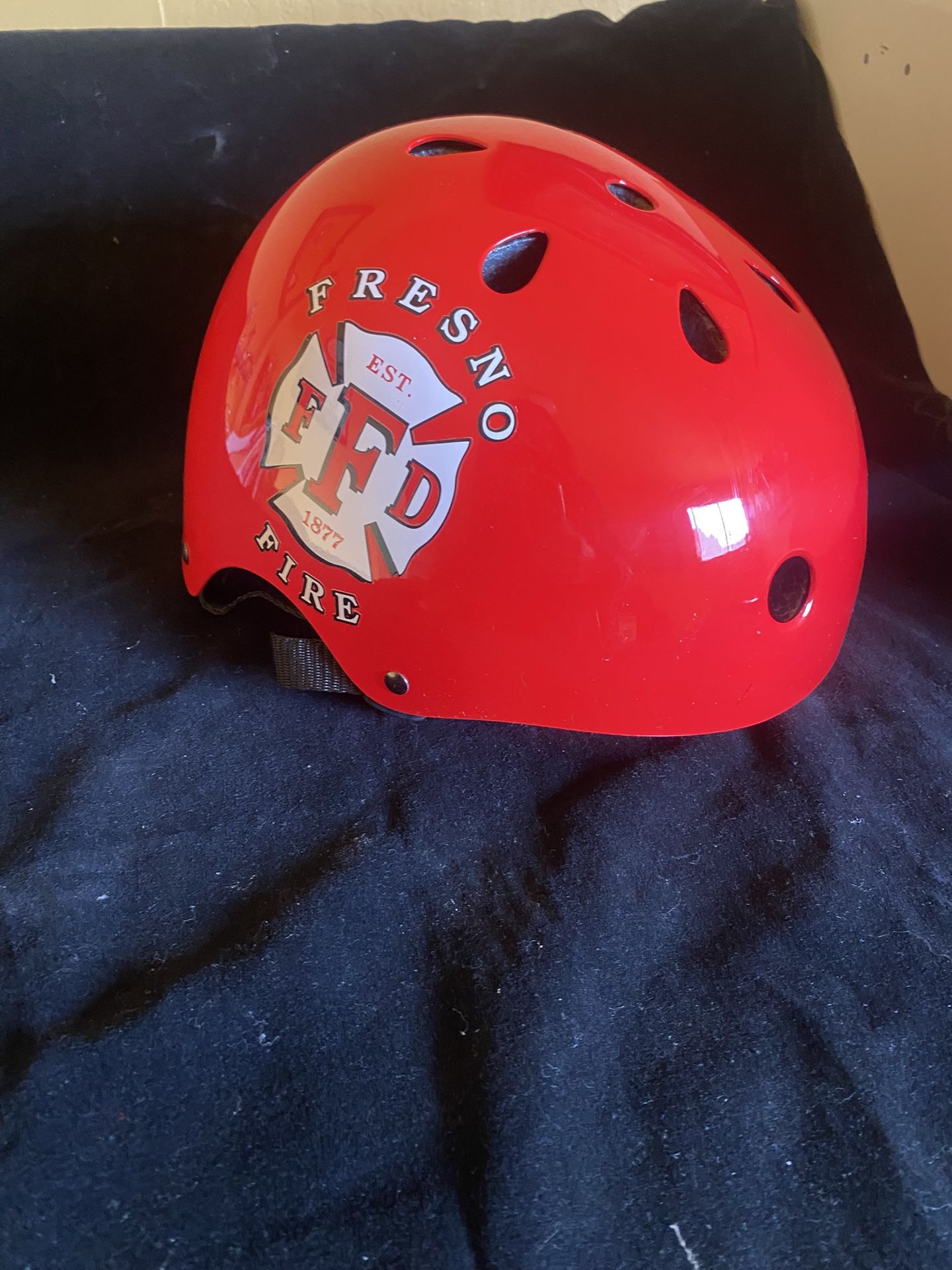 Kids Helmet size M / Fresno Fire