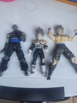 Battle Damage S.S. Goku,Vegeta,Piccolo