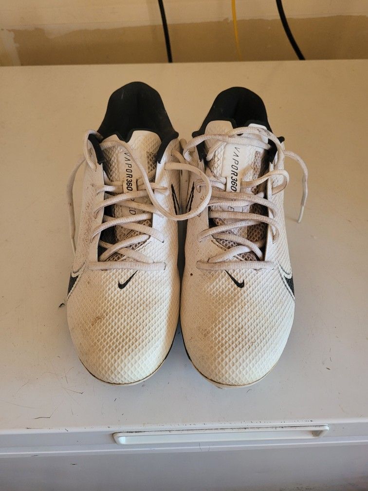 Cleats Nike Size 7in A Half