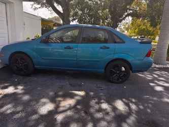 2007 Ford Focus SES   With custom wheels for Mechanic s Special as is or parts  $1500.00 obo