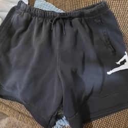 Jordan AQ3115-010: Mens Jumpman Air Fleece Black/White Shorts. XXL 