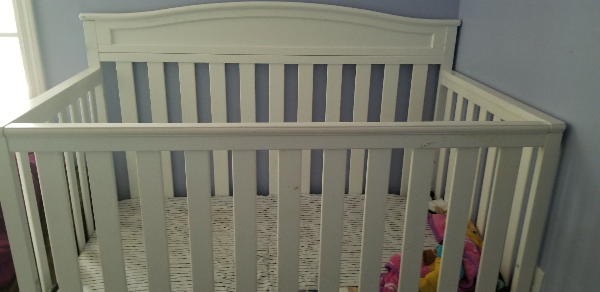 Baby Crib white