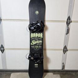 ARBOR Snowboard 144 cm with Bindings