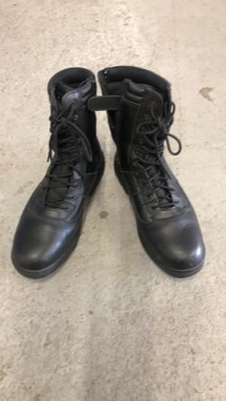 Size 11 work boots steal toe like new