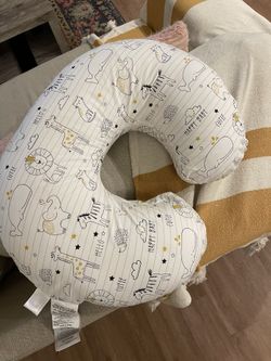 Baby feeding Pillow Boppy 