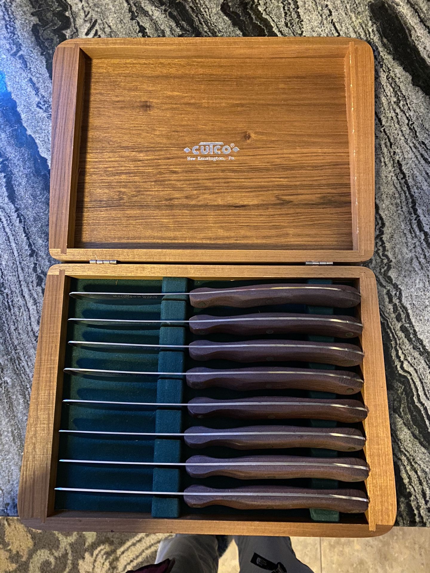 Cutco vintage steak knife set