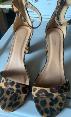 Leopard heels size 10