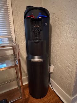Bottom-Load Water Cooler Dispenser Black