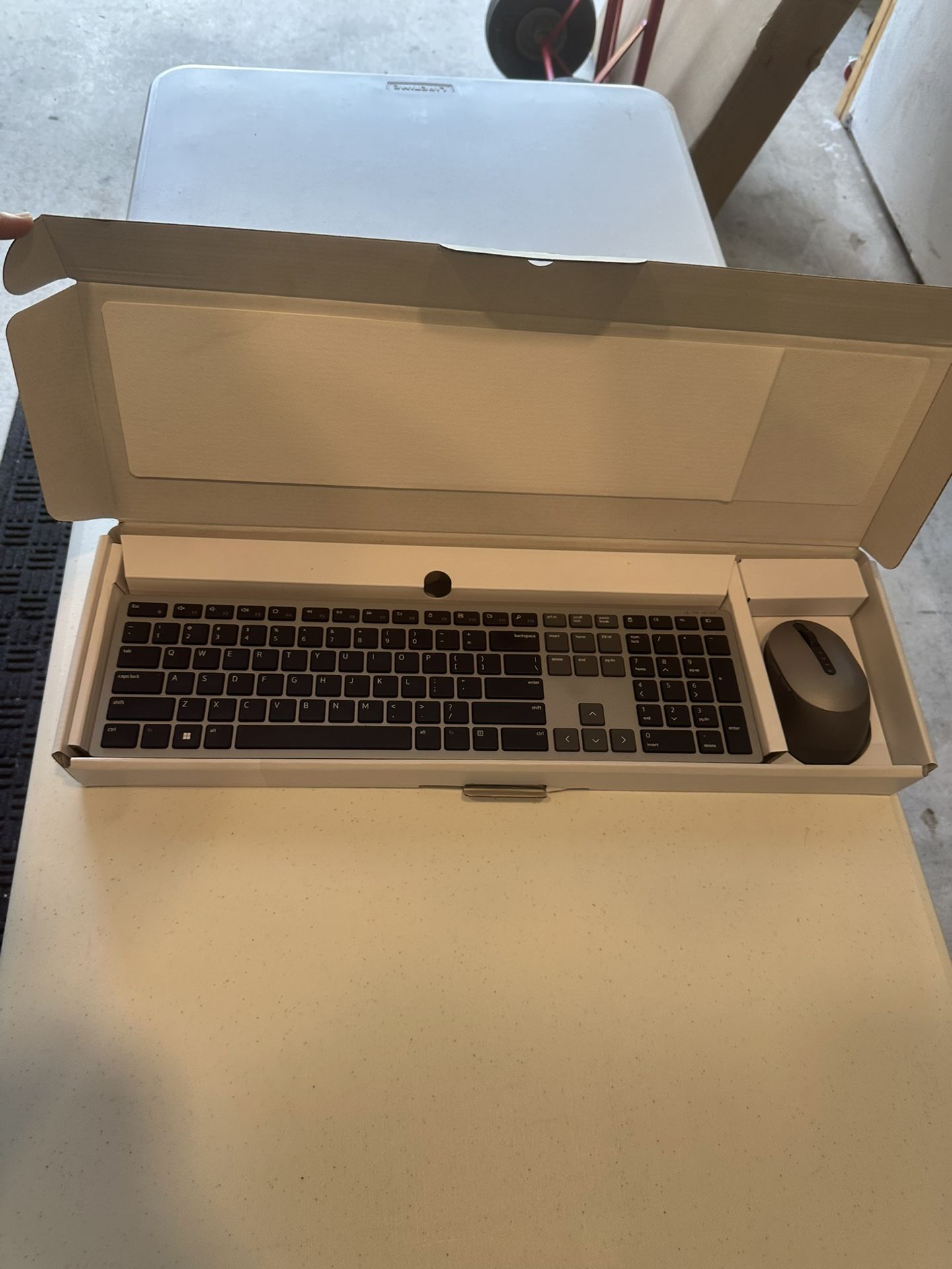 Dell wireless mouse & keyboard