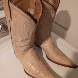 Bone 🦴 Color Abestrus  Cowboy Boots 👢👢 Size 10 In Good Condition 