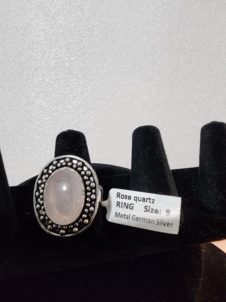 Rose Quartz Ring